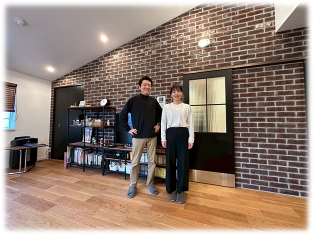 キッチンから見守れる安心と、静かな書斎のある家